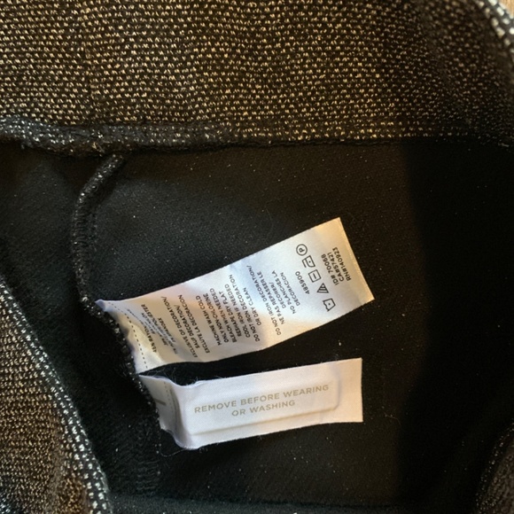 Lou& Grey leggings. Preowned. No flaws - Picture 3 of 5